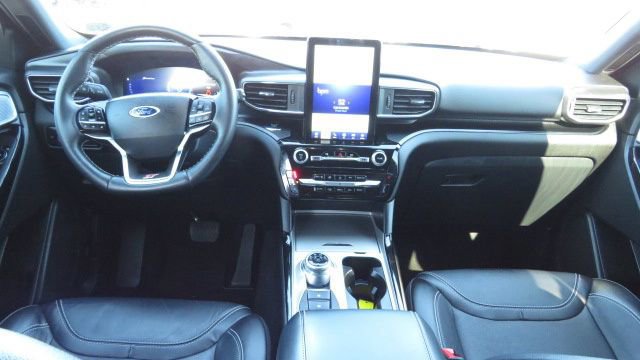 Certified 2023 Ford Explorer ST w/ Equipment Group 401A image 9