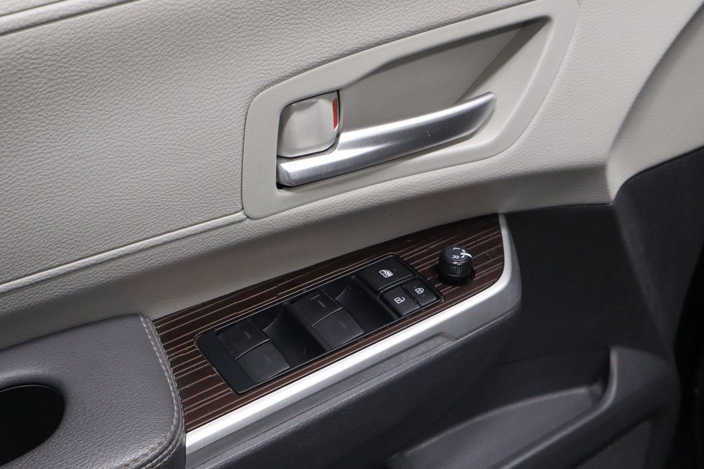 Used 2022 Toyota Sienna XLE w/ XLE Plus Package image 24