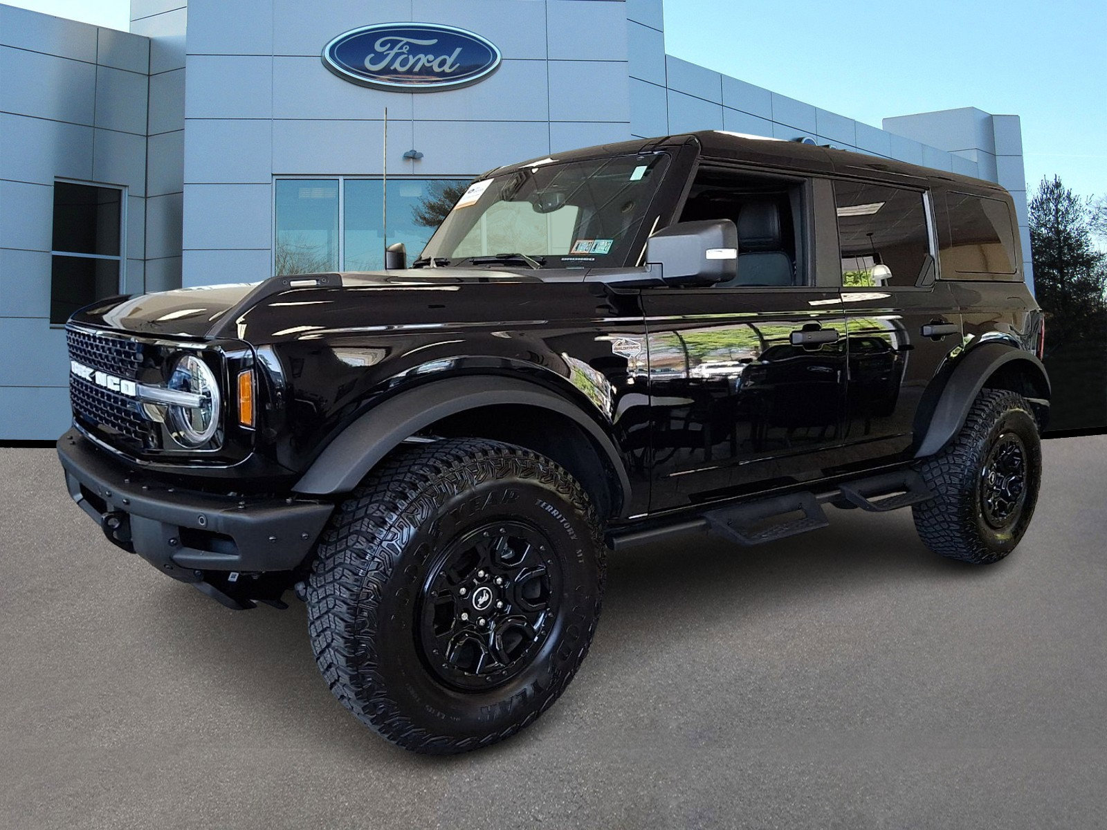 Certified 2024 Ford Bronco Wildtrak AWD/4WD image 4