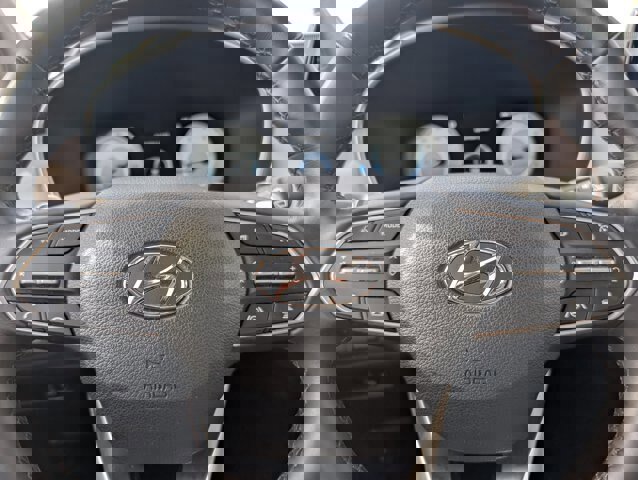 Used 2023 Hyundai Santa Fe Limited image 16