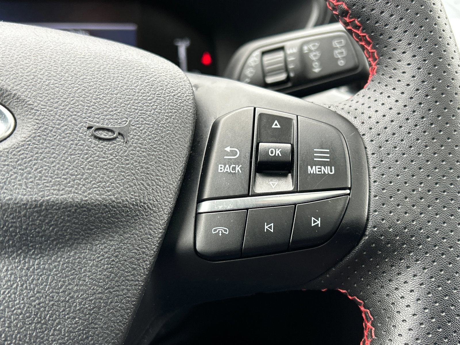 Certified 2023 Ford Escape ST-Line w/ Tech Pack #1 image 15