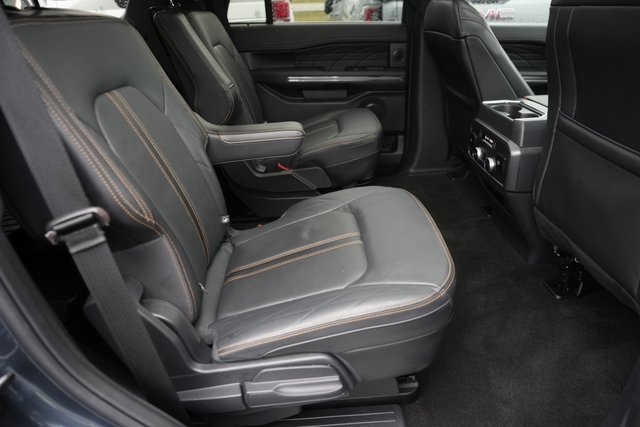 Certified 2023 Ford Expedition Platinum image 16