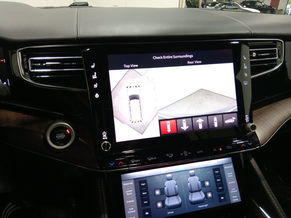 Used 2022 Jeep Grand Wagoneer Series I AWD/4WD image 25