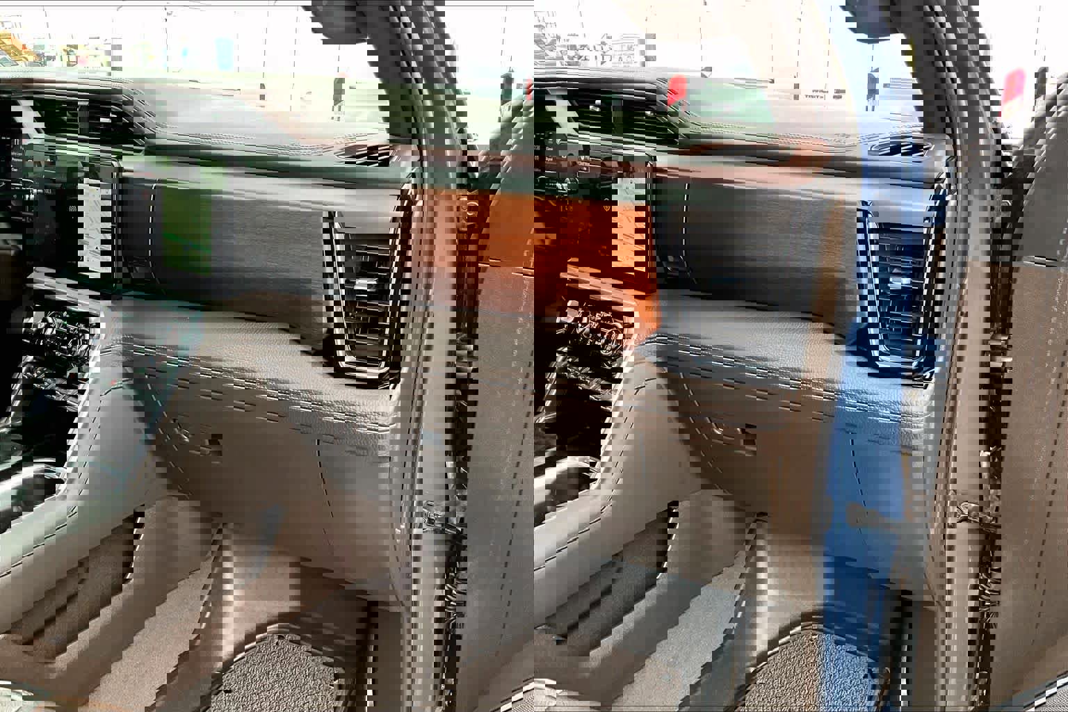 Used 2024 GMC Sierra 1500 Denali w/ Technology Package image 19