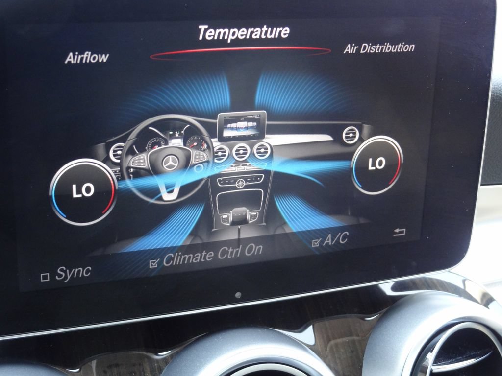 Used 2017 Mercedes-Benz GLC 300 4MATIC image 24