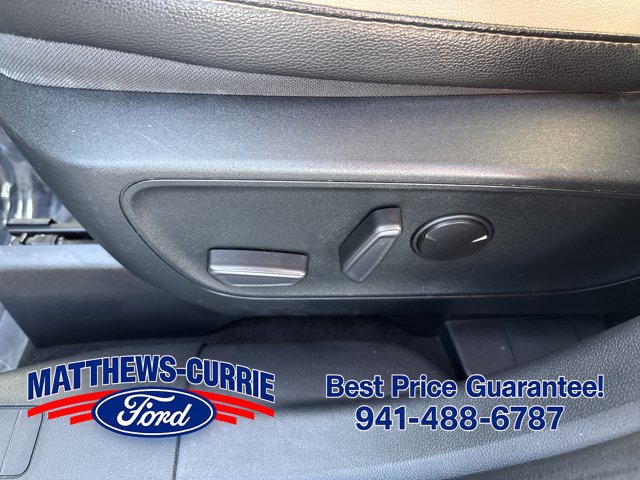 Certified 2020 Ford Escape Titanium FWD image 10