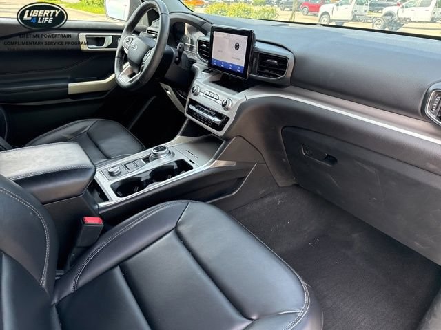Certified 2023 Ford Explorer XLT w/ Equipment Group 202A AWD/4WD image 10