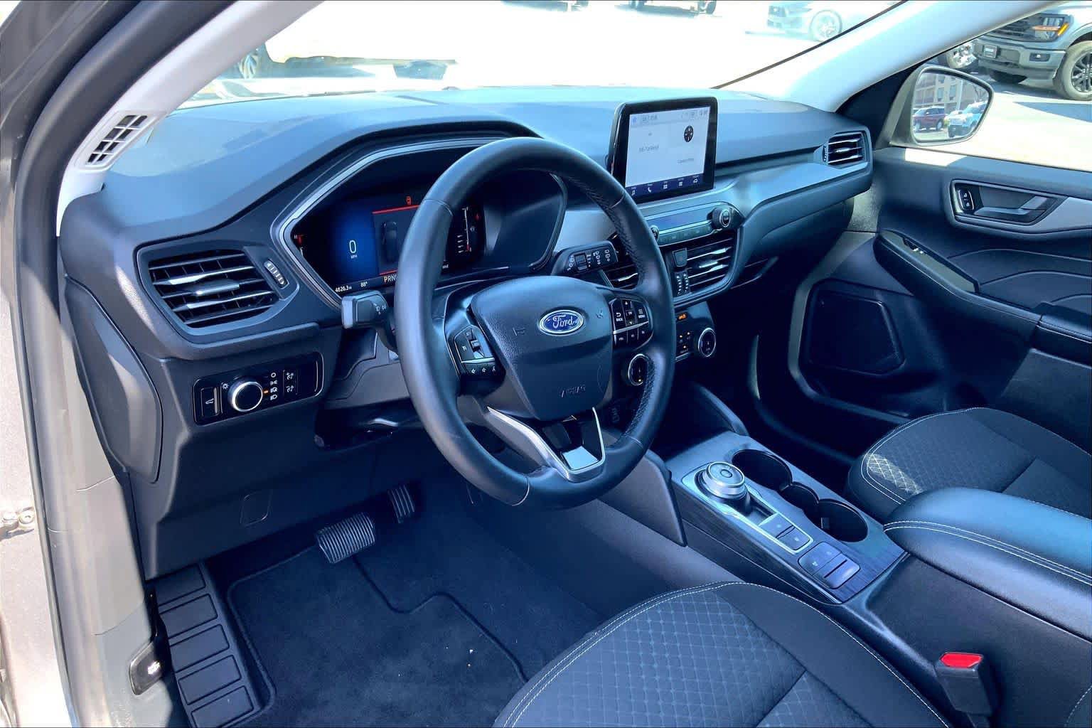 Certified 2023 Ford Escape Active FWD image 16