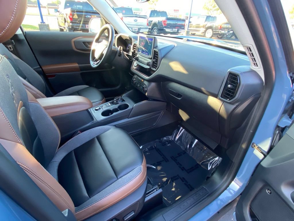 Certified 2024 Ford Bronco Sport Outer Banks w/ Tech Package AWD/4WD image 36