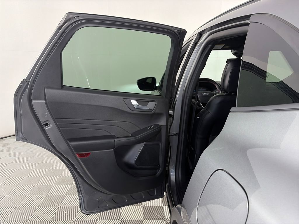 Certified 2025 Ford Escape ST-Line Select image 12