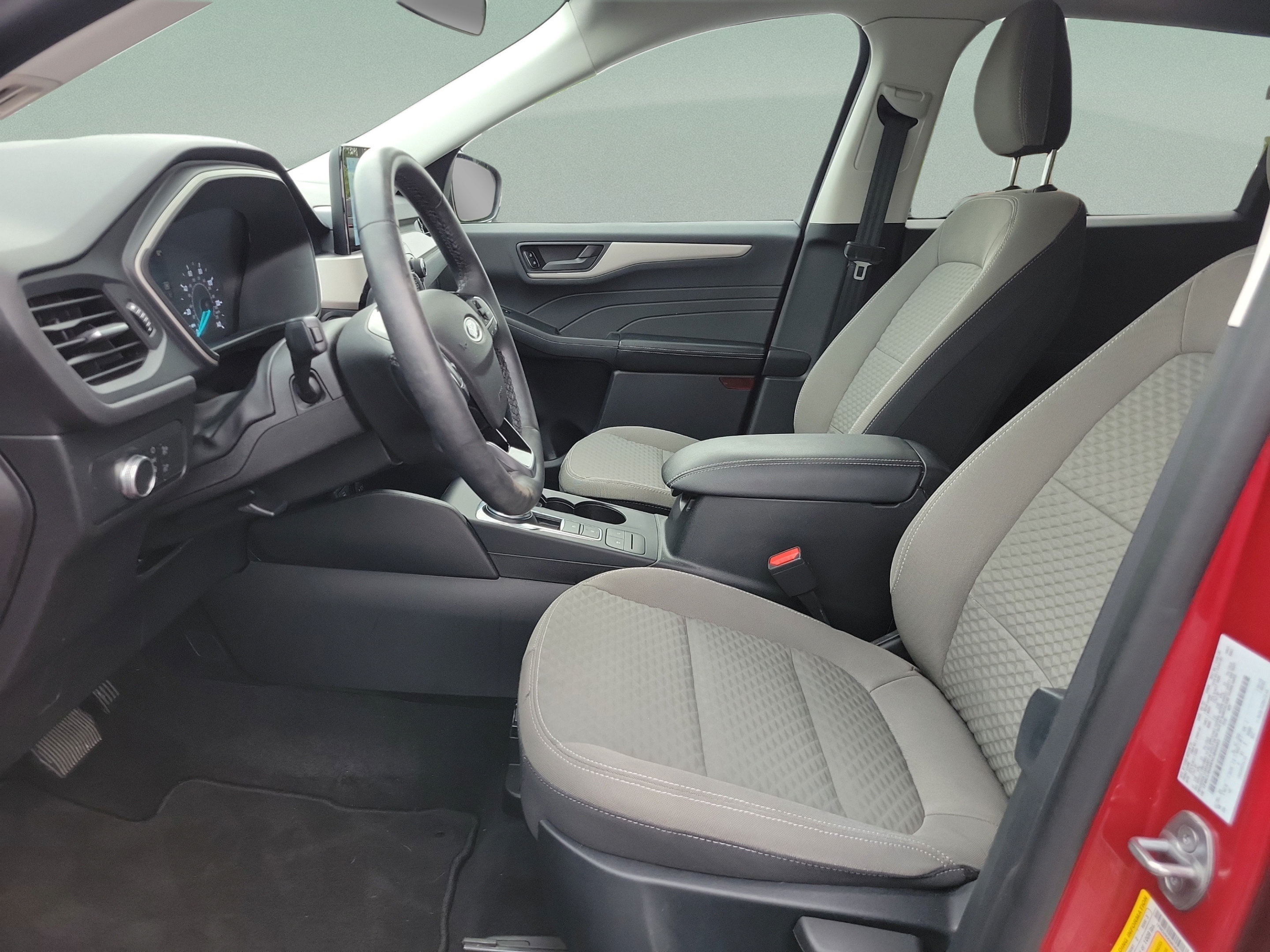 Certified 2022 Ford Escape SE w/ Cold Weather Package AWD/4WD image 14