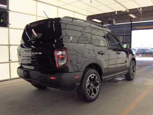 Certified 2025 Ford Bronco Sport Outer Banks w/ Outer Banks Tech Package+ AWD/4WD image 8