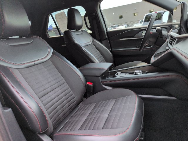 Certified 2026 Ford Explorer ST-Line AWD/4WD image 15