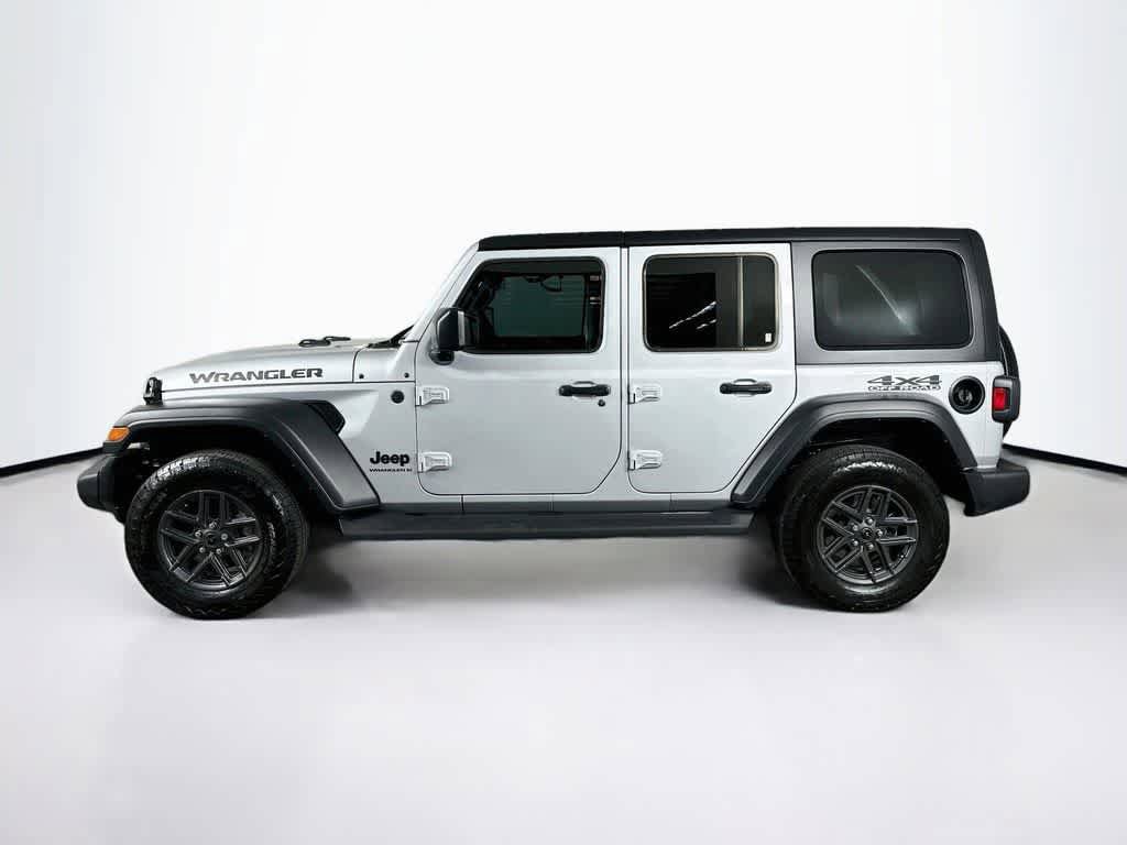 Used 2024 Jeep Wrangler Unlimited Sport AWD/4WD image 3