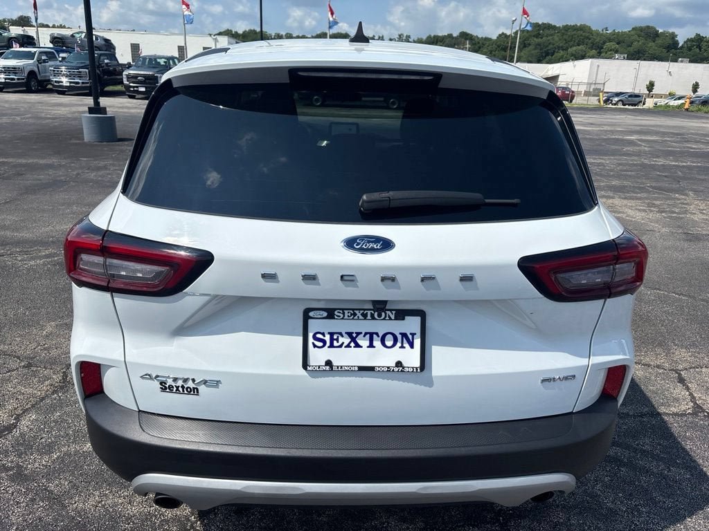 Certified 2024 Ford Escape Active AWD/4WD image 8