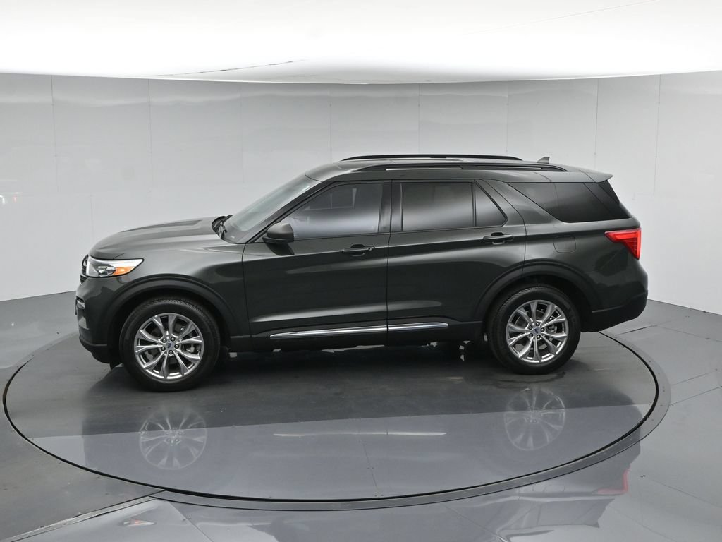 Certified 2023 Ford Explorer XLT w/ Equipment Group 202A AWD/4WD image 46
