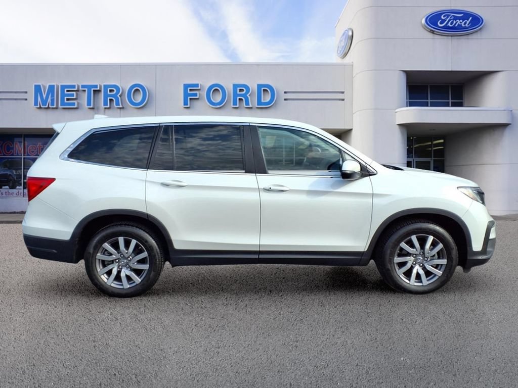 Used 2021 Honda Pilot EX image 2