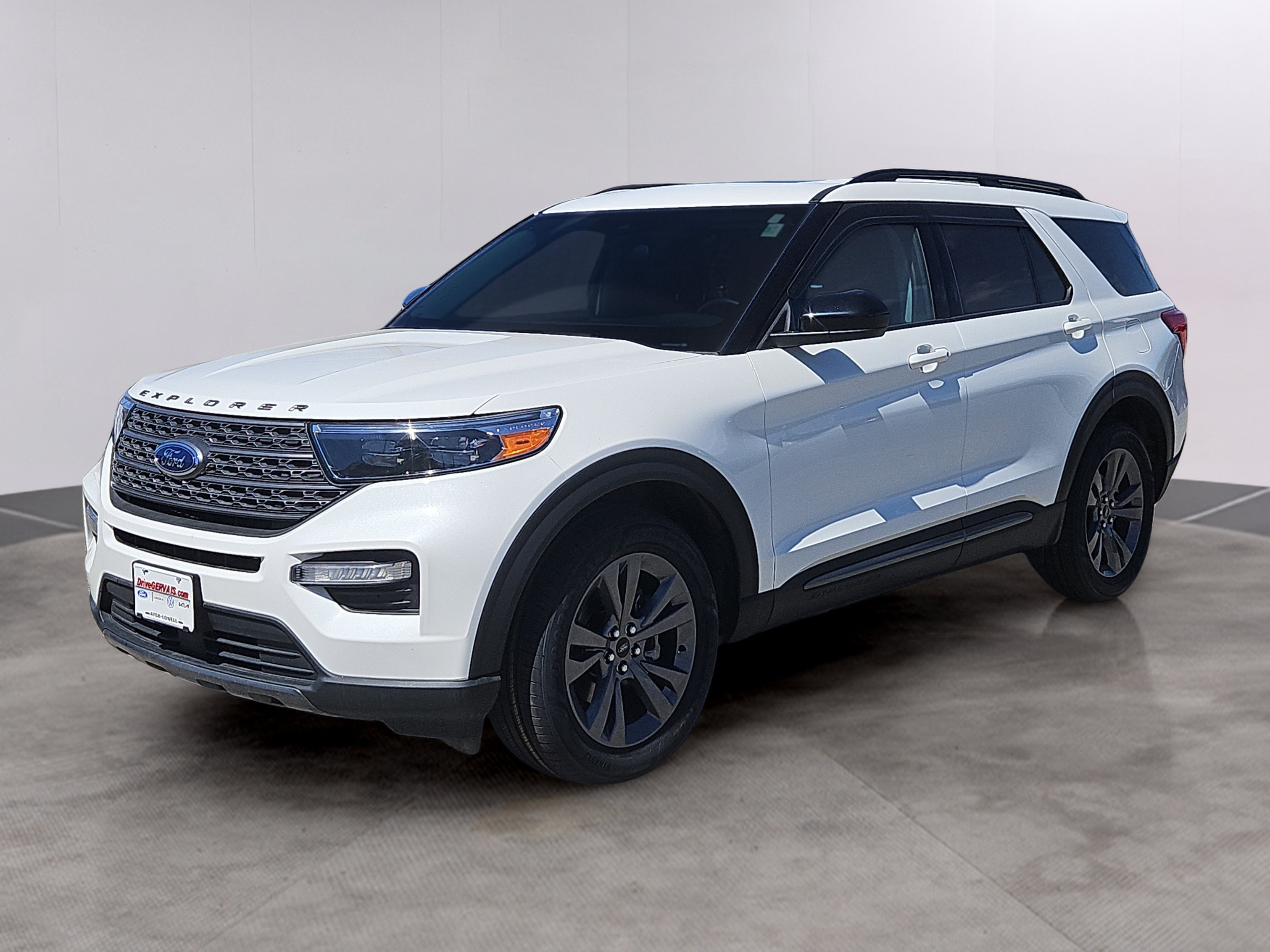 Certified 2023 Ford Explorer XLT w/ Equipment Group 202A AWD/4WD image 25