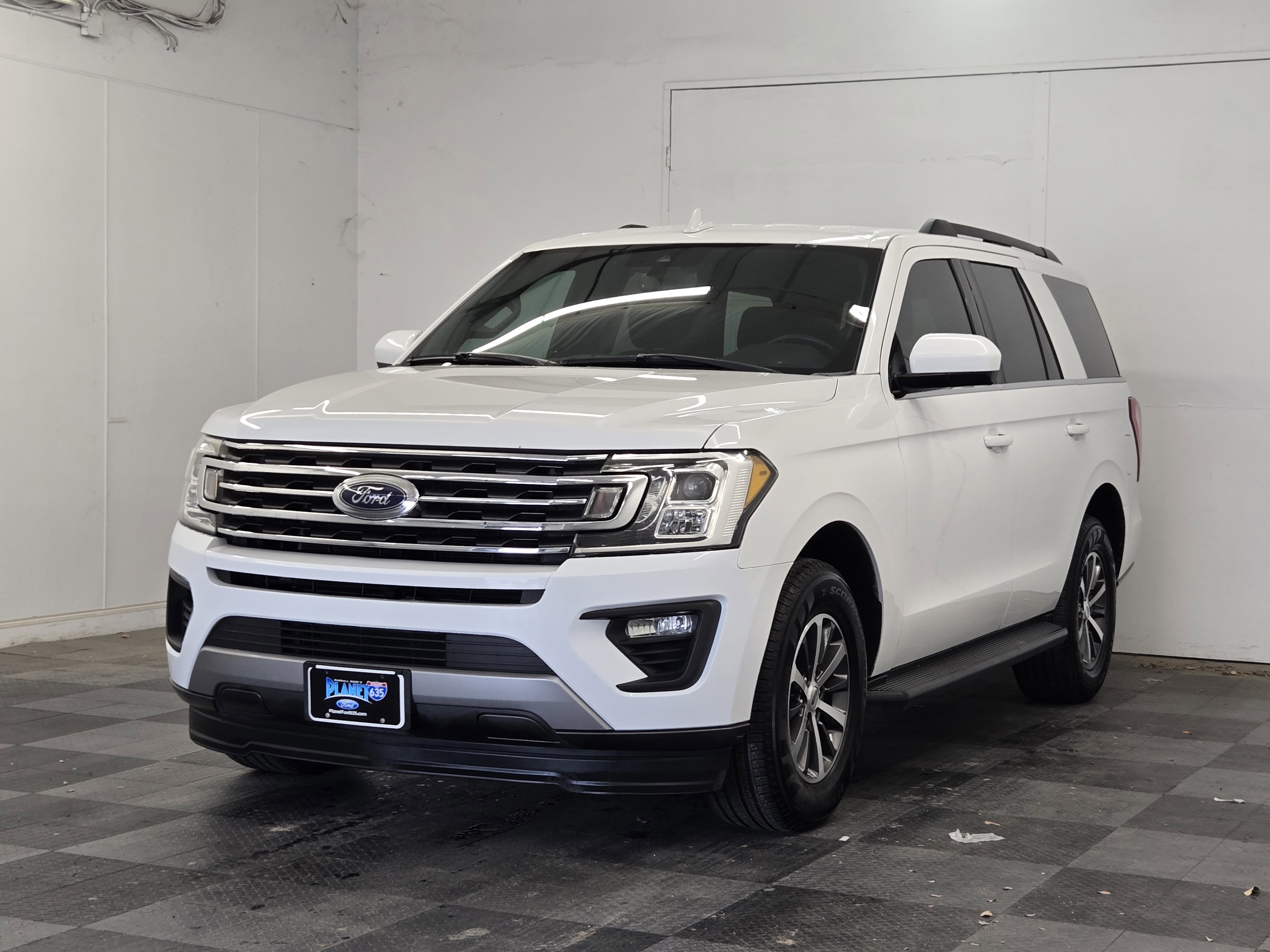 Certified 2020 Ford Expedition XLT RWD image 1