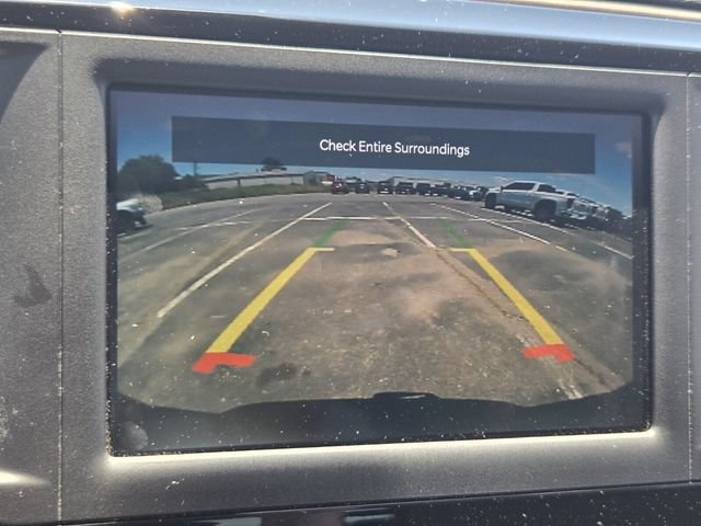 Used 2022 Chrysler Voyager LX FWD image 21