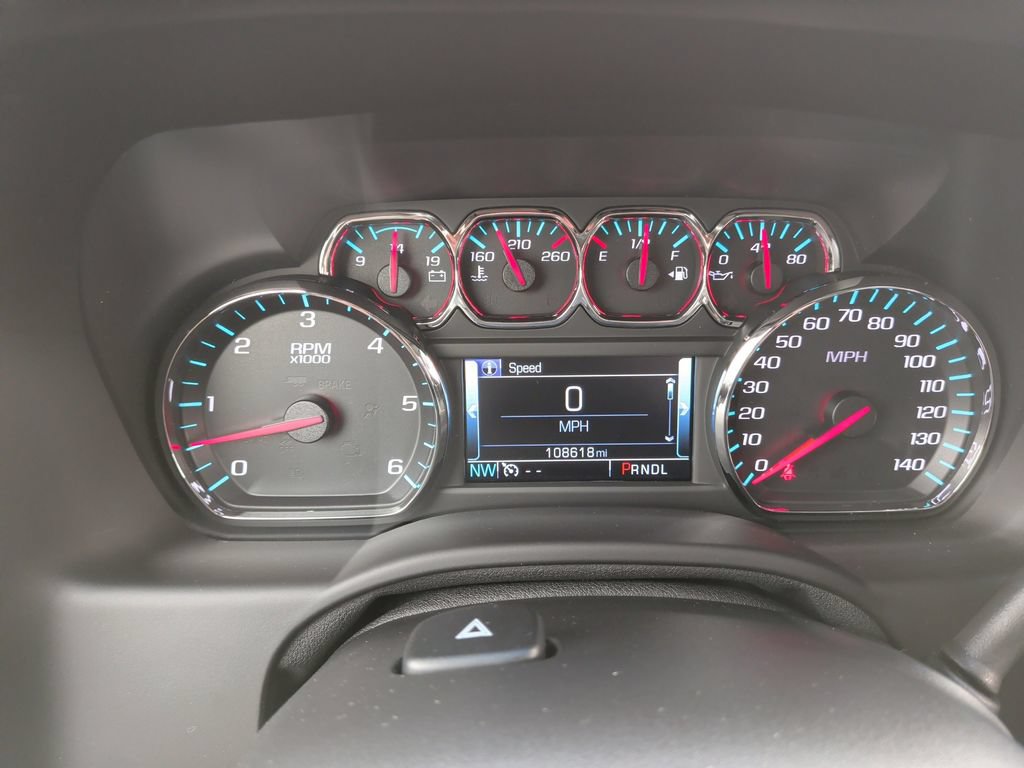 Used 2017 Chevrolet Suburban LT AWD/4WD image 33
