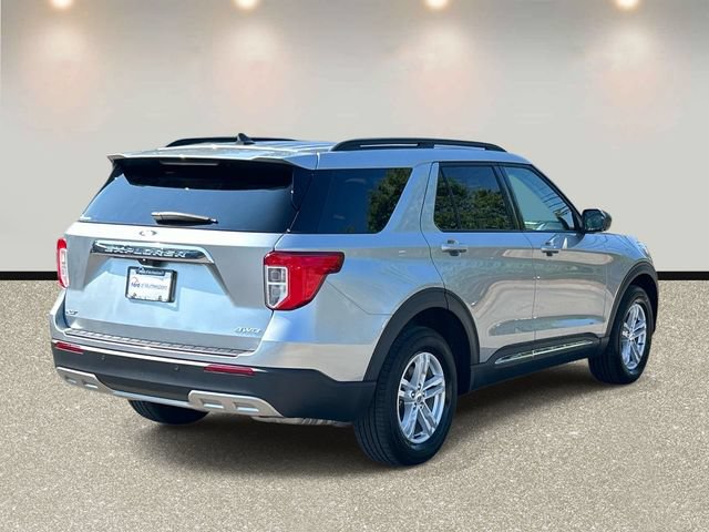 Certified 2023 Ford Explorer XLT w/ Equipment Group 202A AWD/4WD image 5