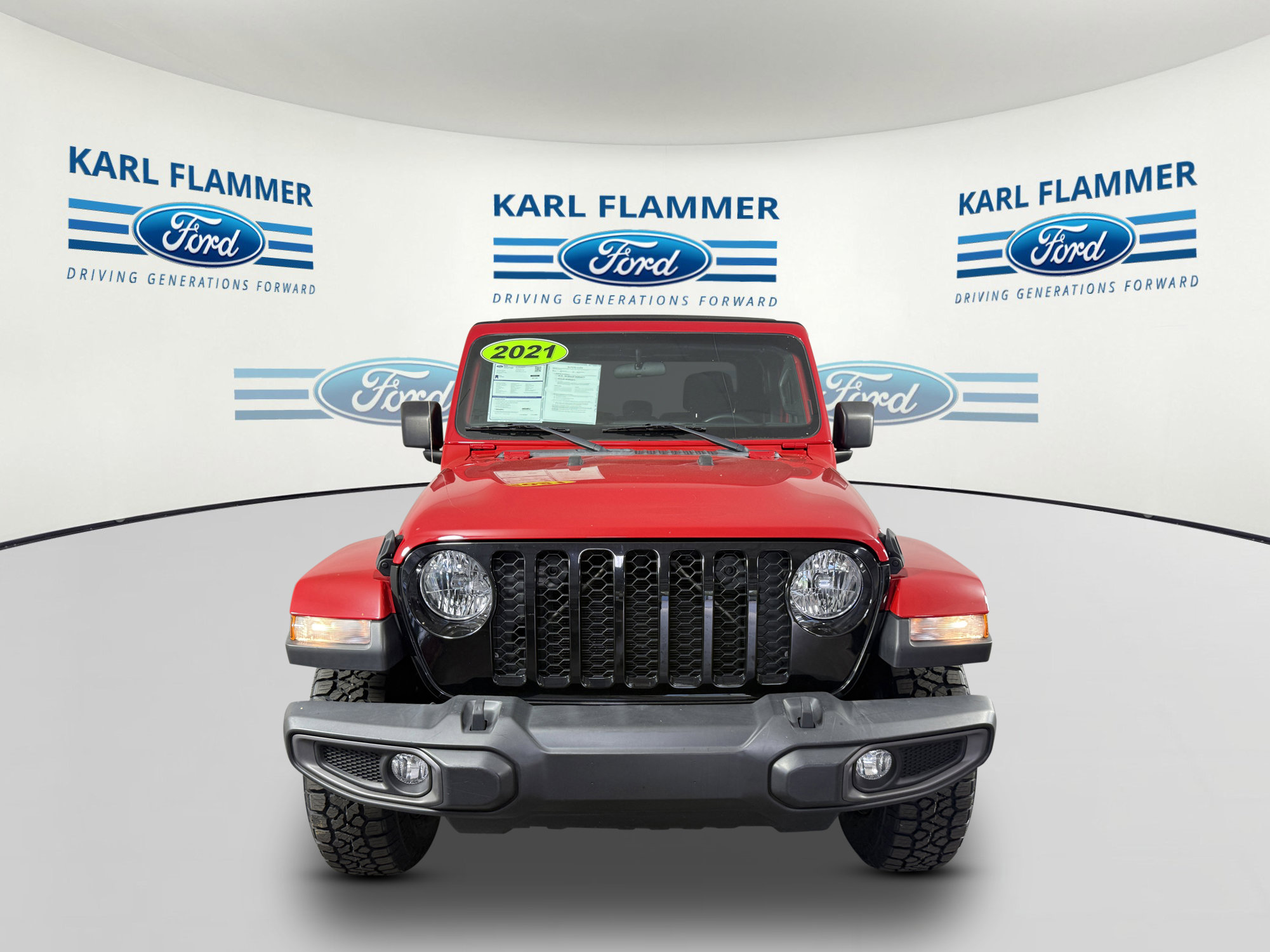 Used 2021 Jeep Gladiator Sport AWD/4WD image 2