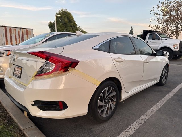 Used 2018 Honda Civic EX image 3
