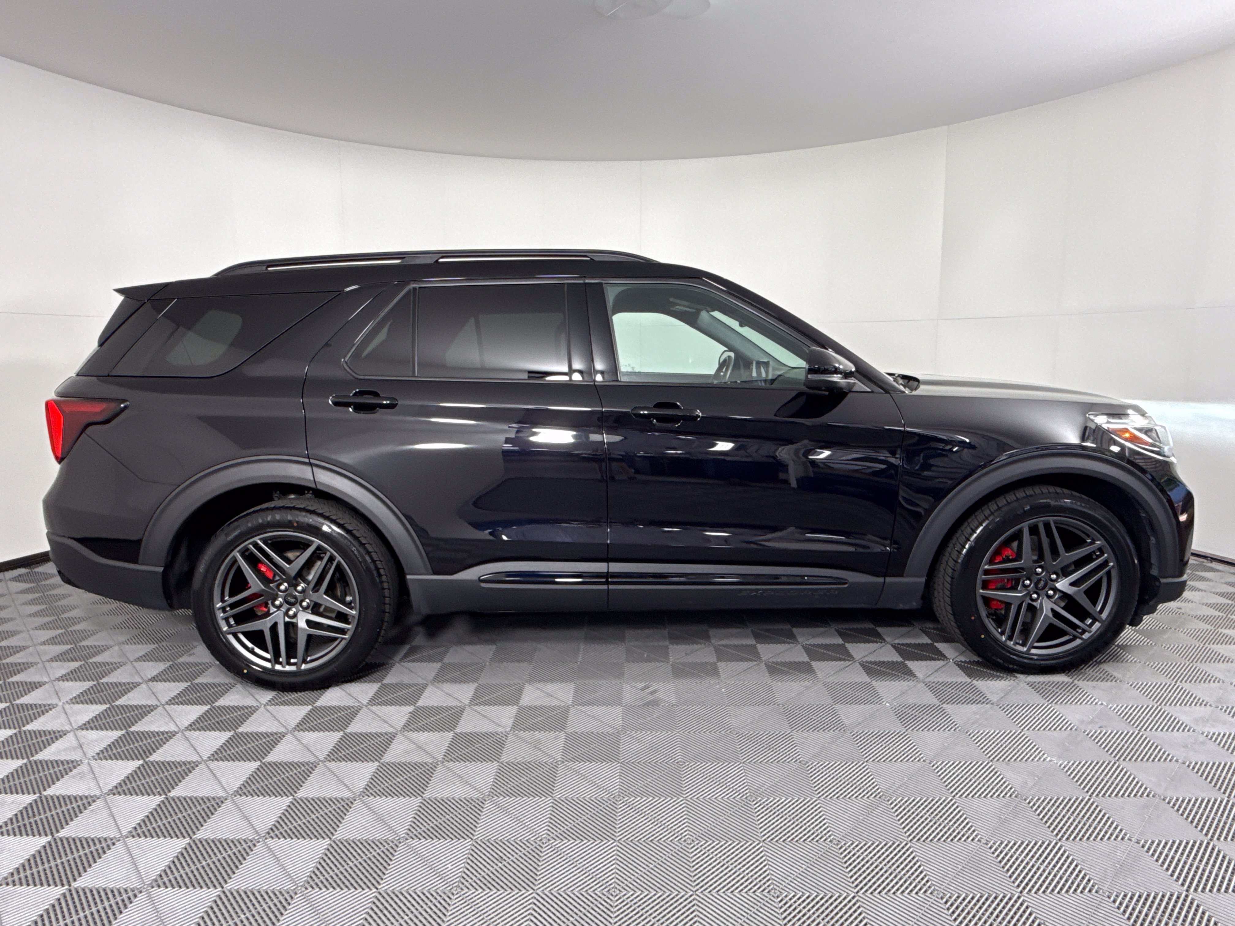 Certified 2025 Ford Explorer ST w/ Sun And Sound Package AWD/4WD image 2