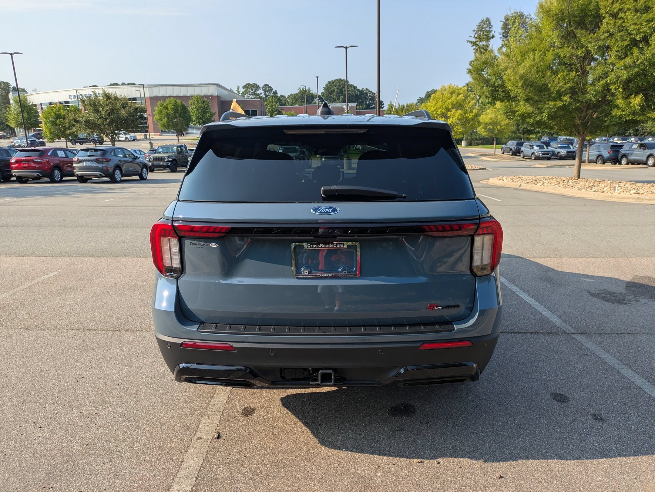 Certified 2025 Ford Explorer ST-Line w/ Premium Package AWD/4WD image 5
