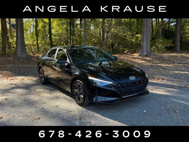 Used 2023 Hyundai Elantra SEL w/ Cargo Package image 7