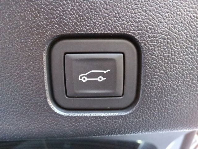 Used 2025 Buick Enclave Sport Touring FWD image 33