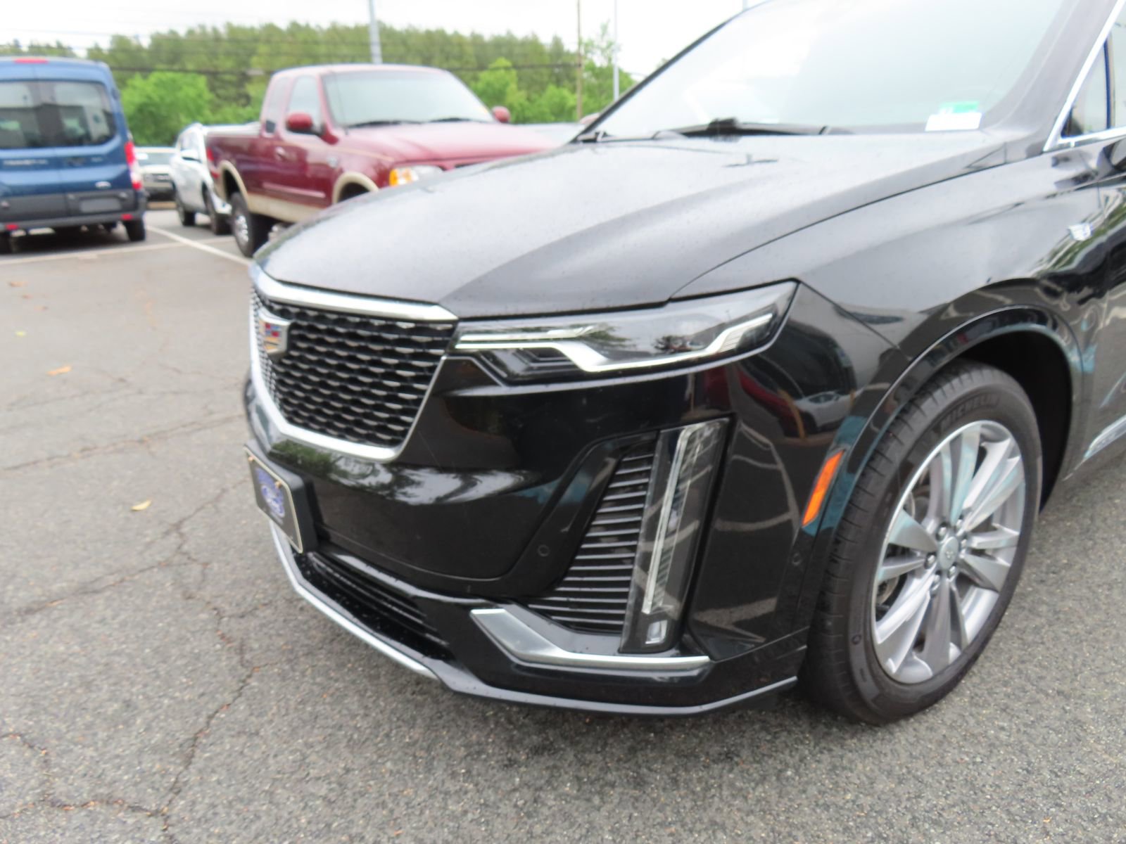 Used 2023 Cadillac XT6 Premium Luxury w/ Technology Package AWD/4WD image 9