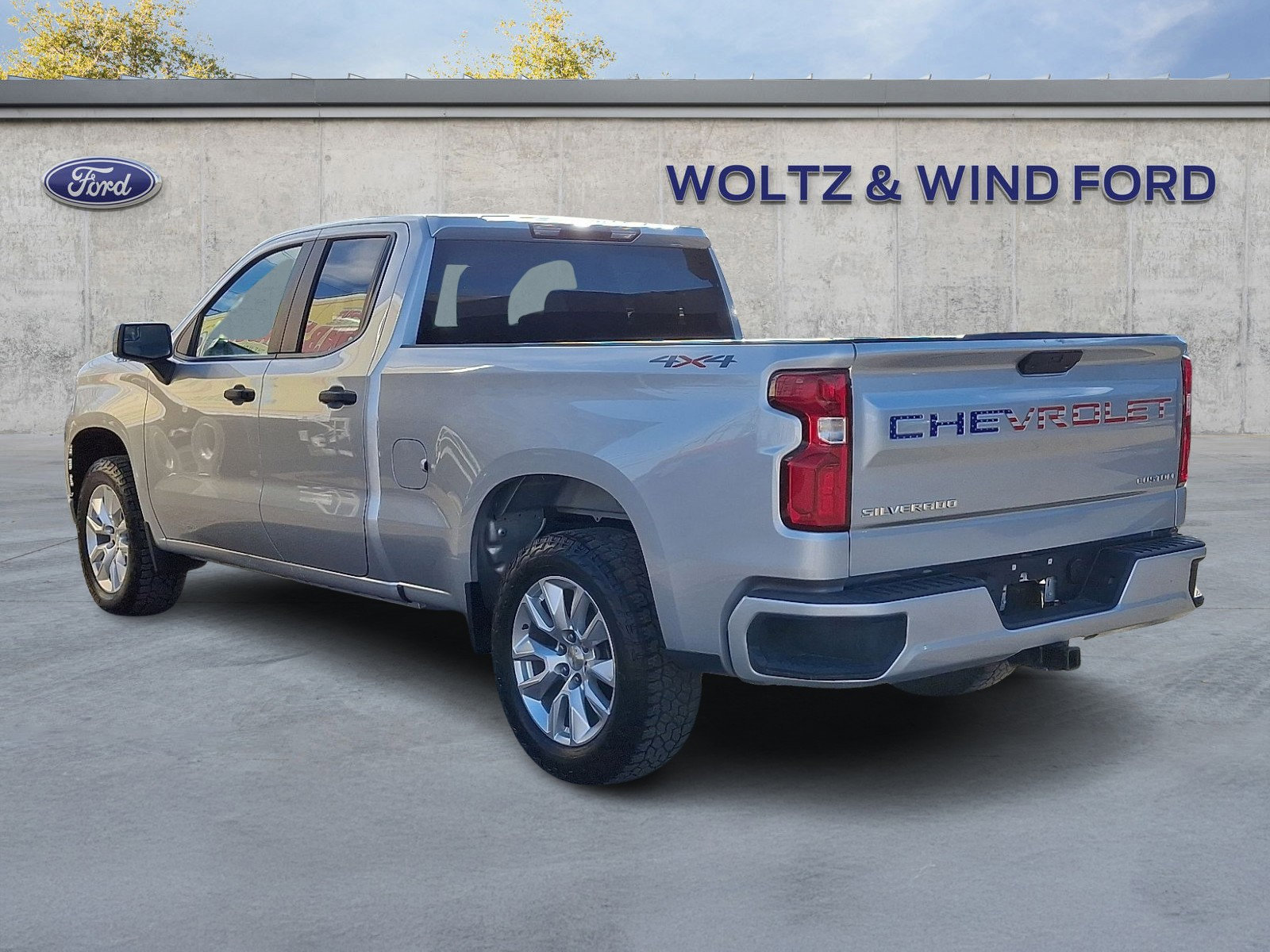 Used 2021 Chevrolet Silverado 1500 Custom image 5