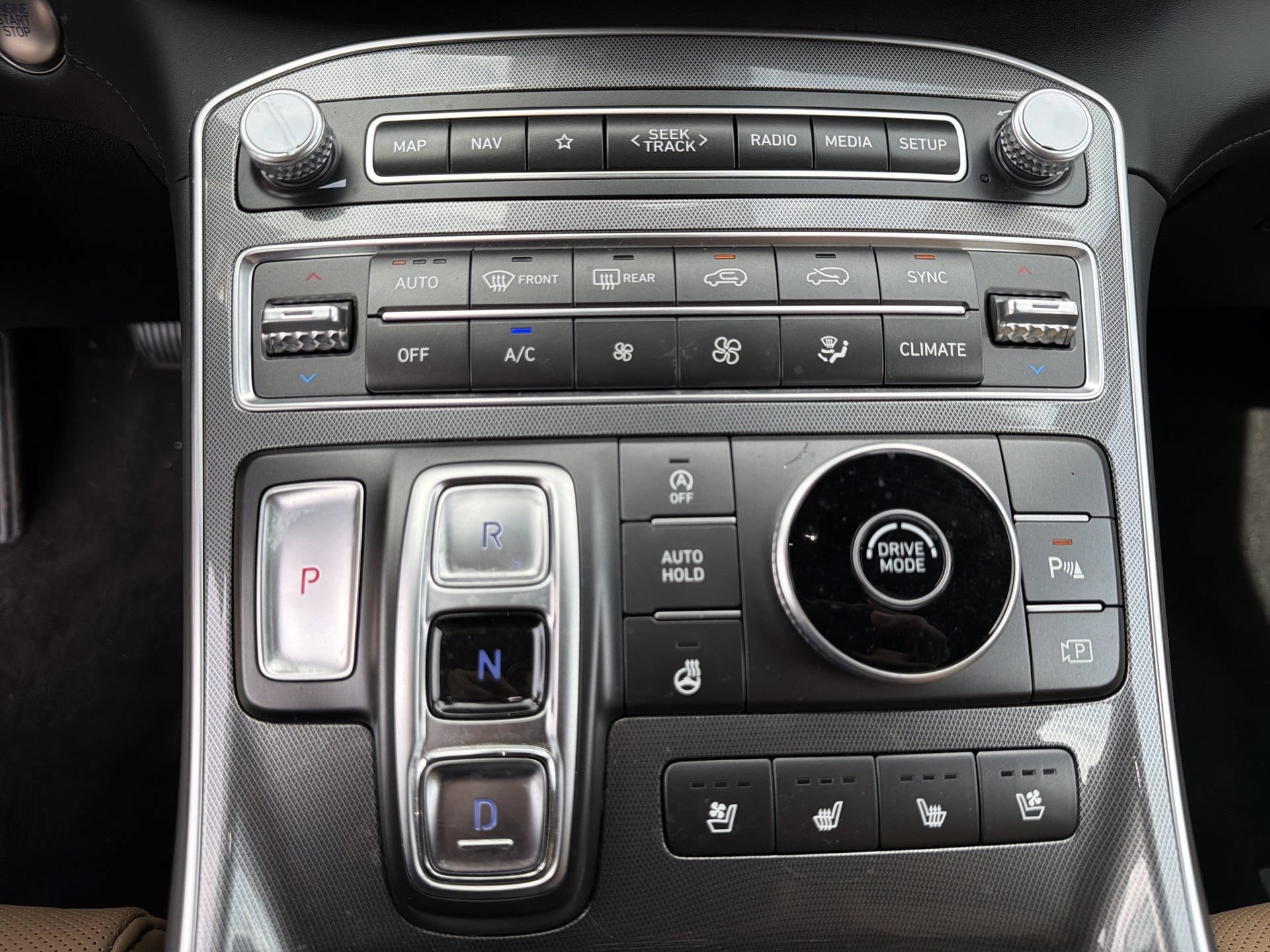 Used 2023 Hyundai Santa Fe Calligraphy w/ Cargo Package FWD image 6