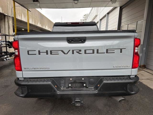 Used 2024 Chevrolet Silverado 2500 Custom w/ Custom Value Package image 3