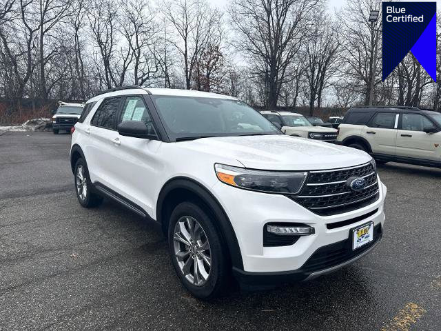 Certified 2022 Ford Explorer XLT w/ Equipment Group 202A AWD/4WD image 1