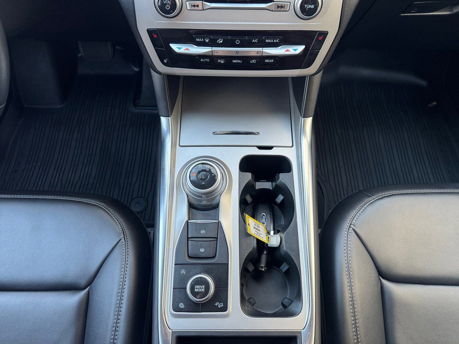 Certified 2023 Ford Explorer XLT w/ Equipment Group 202A image 12