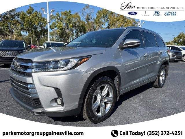 Used 2017 Toyota Highlander Limited image 7
