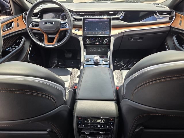 Used 2024 Jeep Grand Cherokee L Summit AWD/4WD image 15