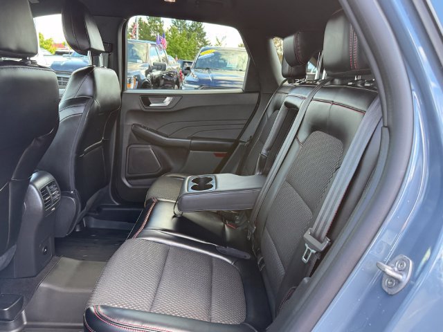 Certified 2024 Ford Escape ST-Line Elite AWD/4WD image 9