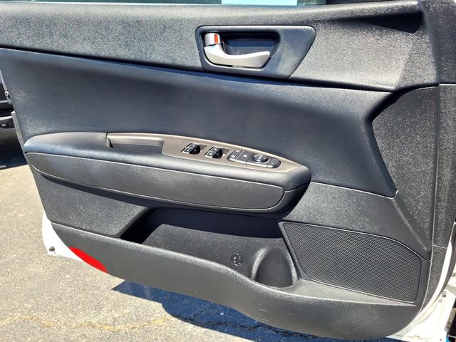 Used 2020 Kia Optima SE FWD image 14