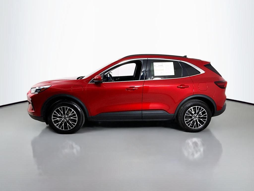 Certified 2026 Ford Escape SE FWD image 9