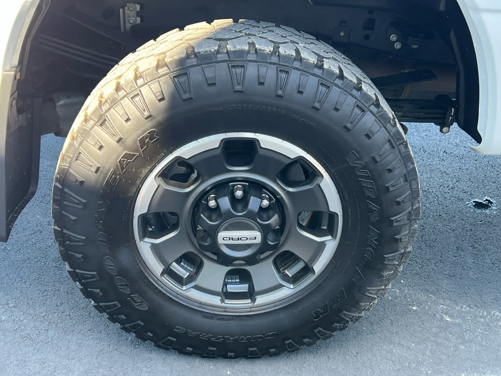 Certified 2024 Ford F350 Platinum w/ Tremor Off-Road Package image 15