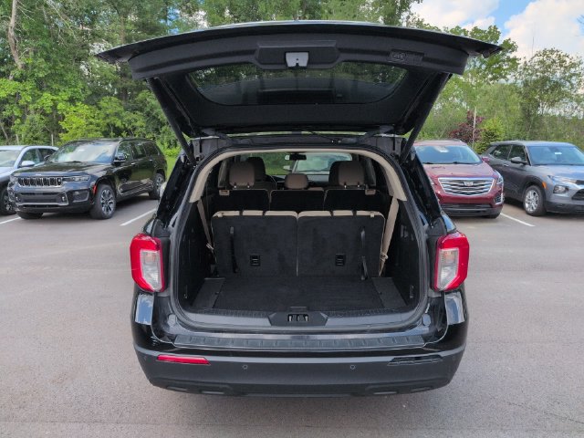 Certified 2022 Ford Explorer XLT AWD/4WD image 16