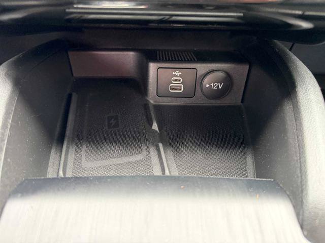 Certified 2025 Ford Escape Platinum AWD/4WD image 17