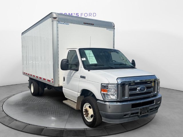 Certified 2022 Ford E-350 and Econoline 350 Super Duty w/ Power Windows & Locks Group RWD image 9