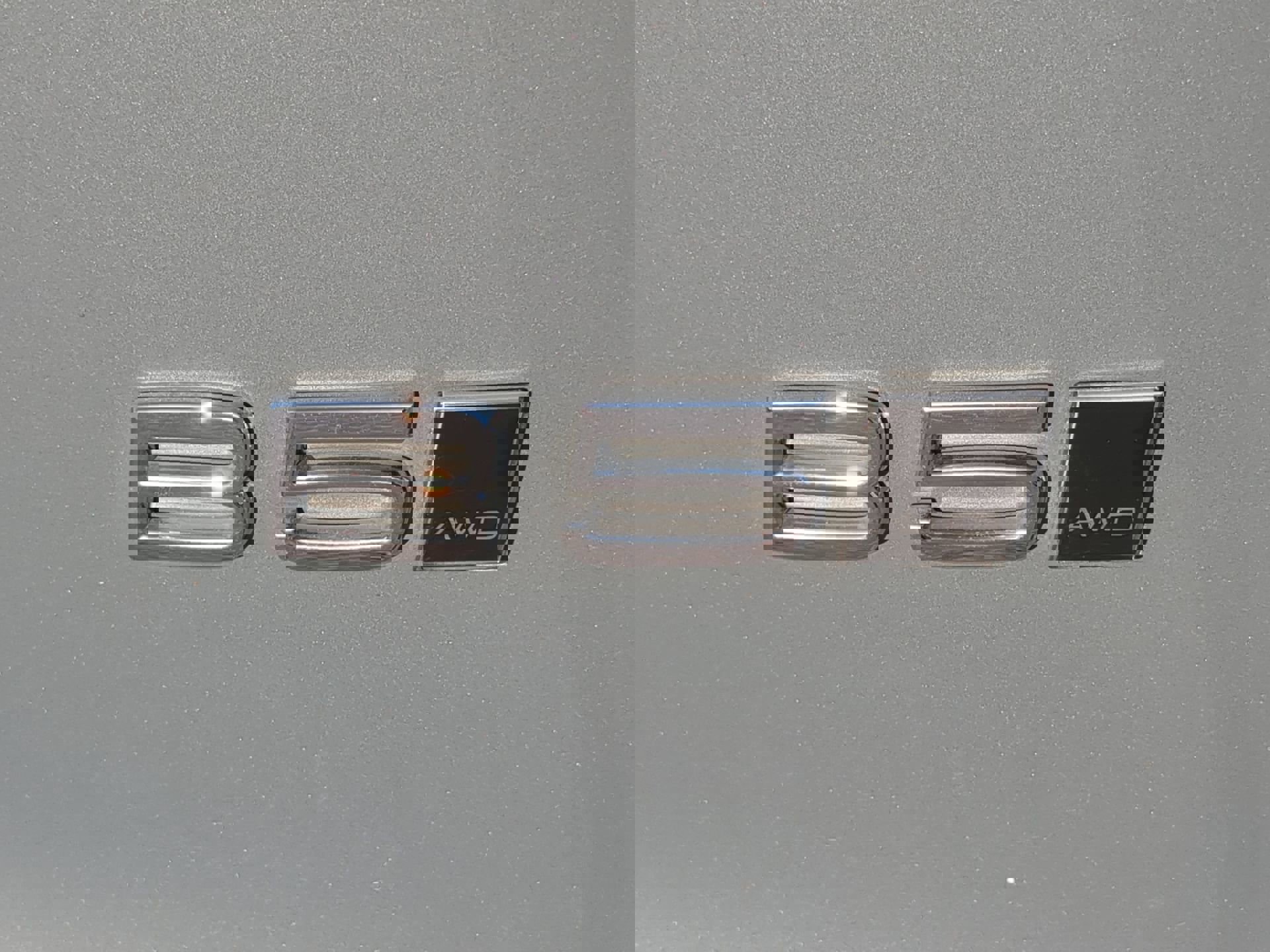 Used 2023 Volvo XC40 B5 Plus w/ Protection Package Premier image 48