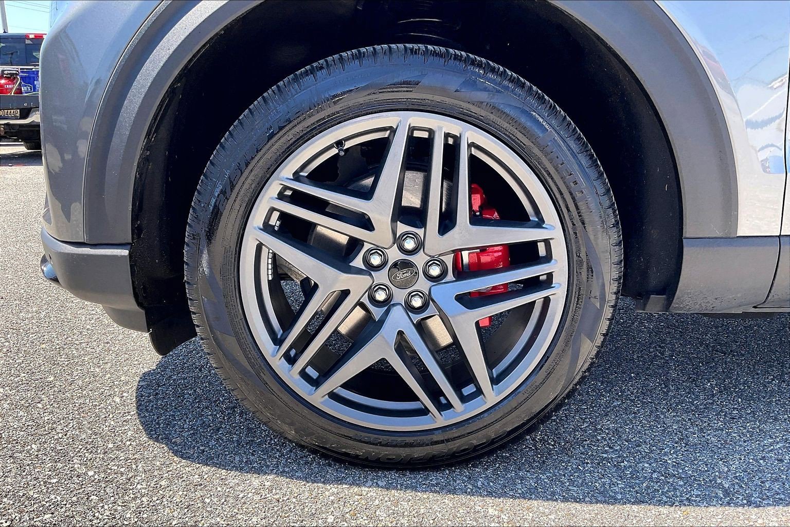Certified 2025 Ford Explorer ST-Line w/ ST-Line Street Pack AWD/4WD image 9