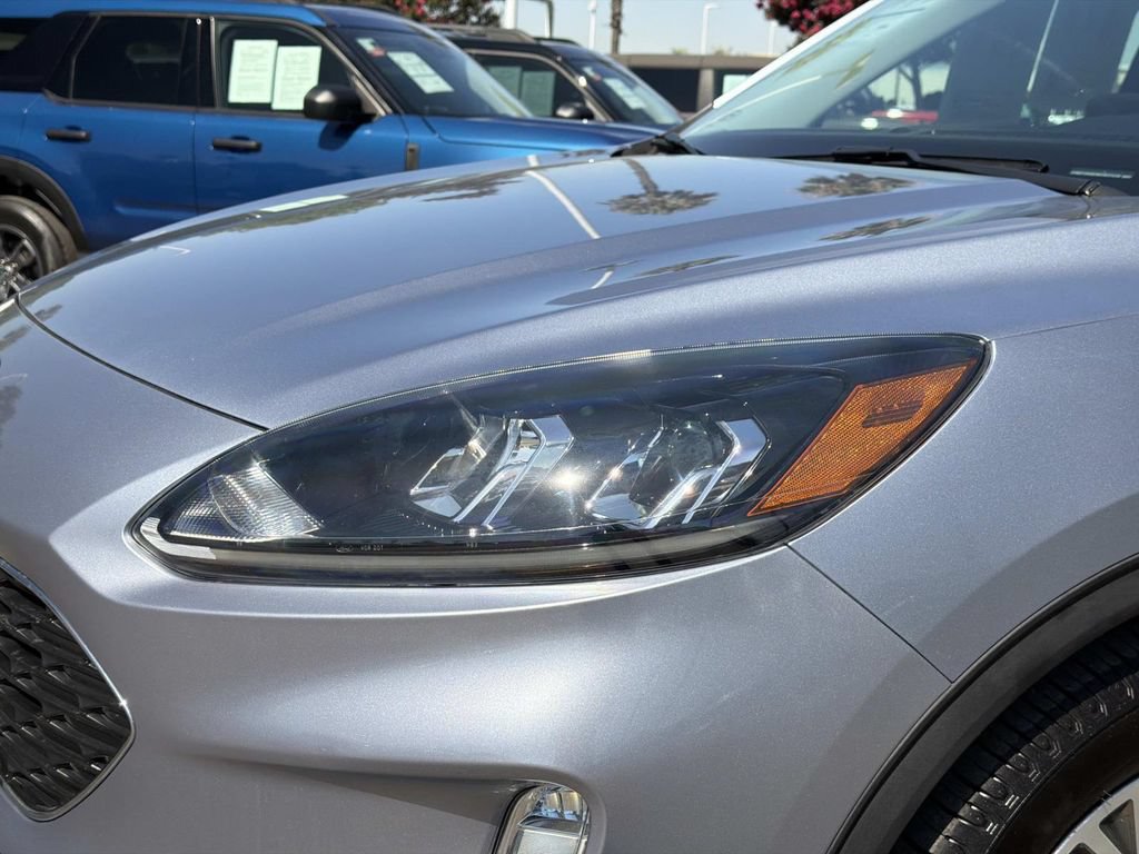 Certified 2022 Ford Escape SEL w/ Technology Package FWD image 10